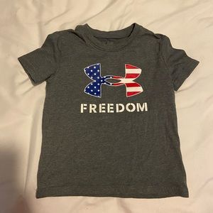 Little boys under armour t shirt